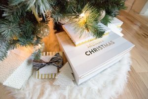 CC & Mike Deck The Halls Christmas Tour - CC and Mike's Christmas Living Room Decor 2