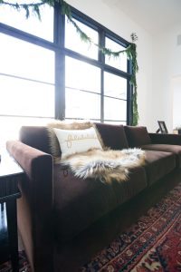 CC & Mike Deck The Halls Christmas Tour - CC and Mike's Christmas Living Room Decor 15