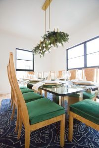 CC & Mike Christmas Dining Room Table Ideas 15