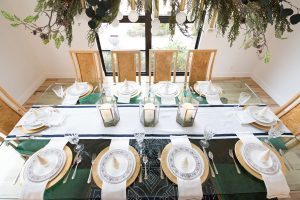 CC & Mike Christmas Dining Room Table Ideas 18