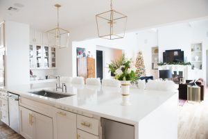 CC & Mike Deck the Halls Christmas Tour - Kitchen 31