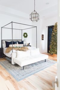 5-Easy-Christmas-Ideas-for-the-Bedroom