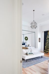 5-Easy-Christmas-Ideas-for-the-Bedroom