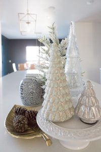 Modern-Electic-Christmas-Home-Tour-47