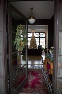 Modern-Electic-Christmas-Home-Tour-47