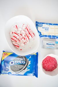 Peppermint-Oreo-Cake-Balls-Christmas-Dessert-1