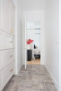 5 beautiful herringbone wood floor alternatives-2