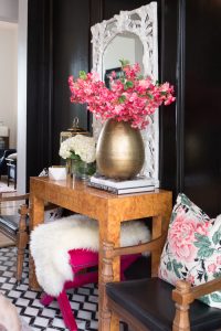 5 Tips to Decorate Your Home with Drew Barrymore Flower Home-5