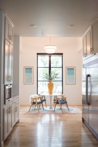 5 Tips to Decorate Your Home with Drew Barrymore Flower Home-5