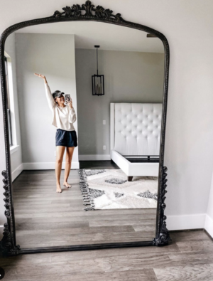 Easton-in-GreyBlack-rug-1