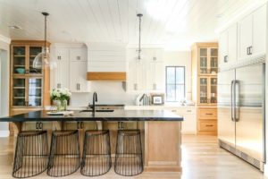the kitchen and barstools - Stone Bluff